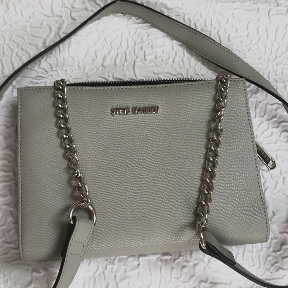 Steve Madden New Gray & Black Crossbody Bag